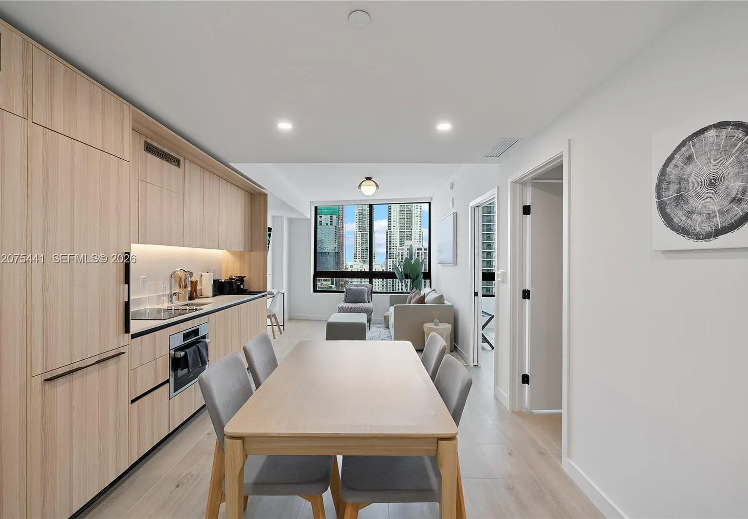 1 bed, 1.0 bath, 530 sqft, $3,200 — Photo 4