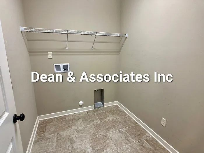 472 Lake Chelsea Way — Photo 9