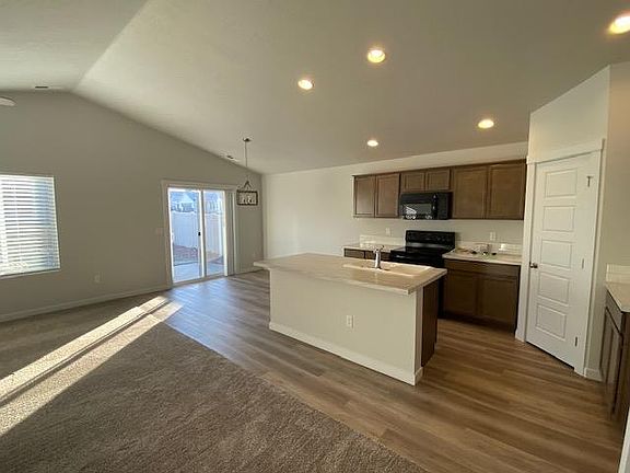 3rd image of 6000 S Nordean Ave