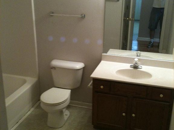 5th image of 512 Bell Place Dr