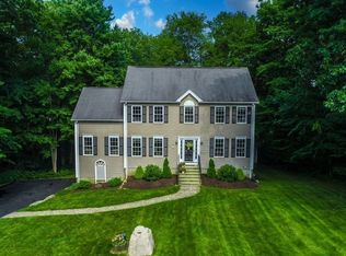 4 Tanglewood Dr, Franklin, MA 02038