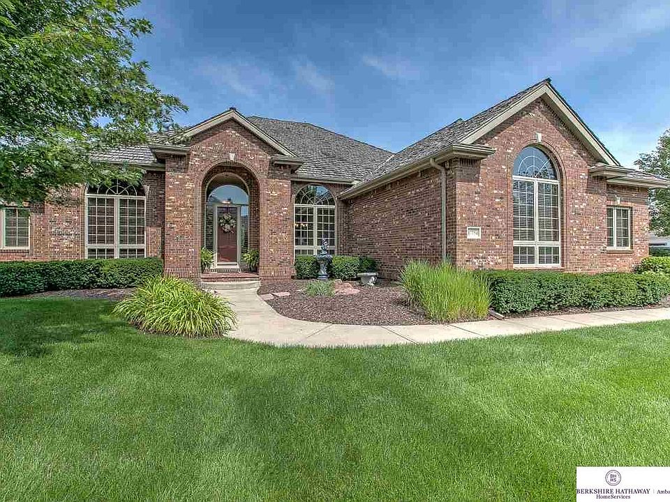 1st image of 17754 Bay Wood Dr