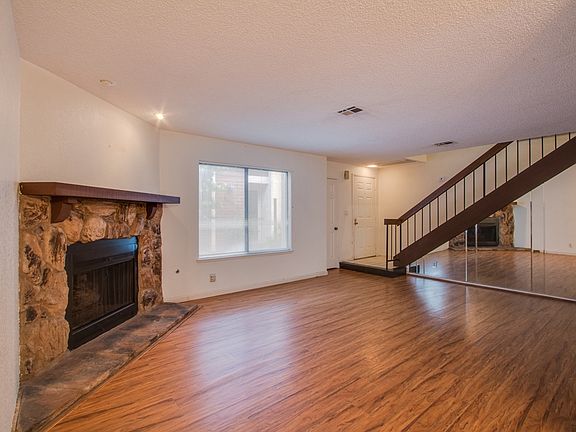2nd image of 2127 Pine Breeze Ln #1