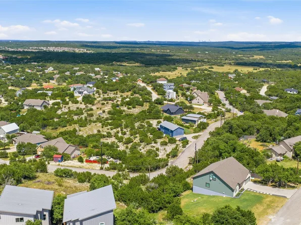 10704 Lake Park Dr, Dripping Springs, TX 78620