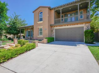 7697 Lady Banks Loop, Corona, CA 92883