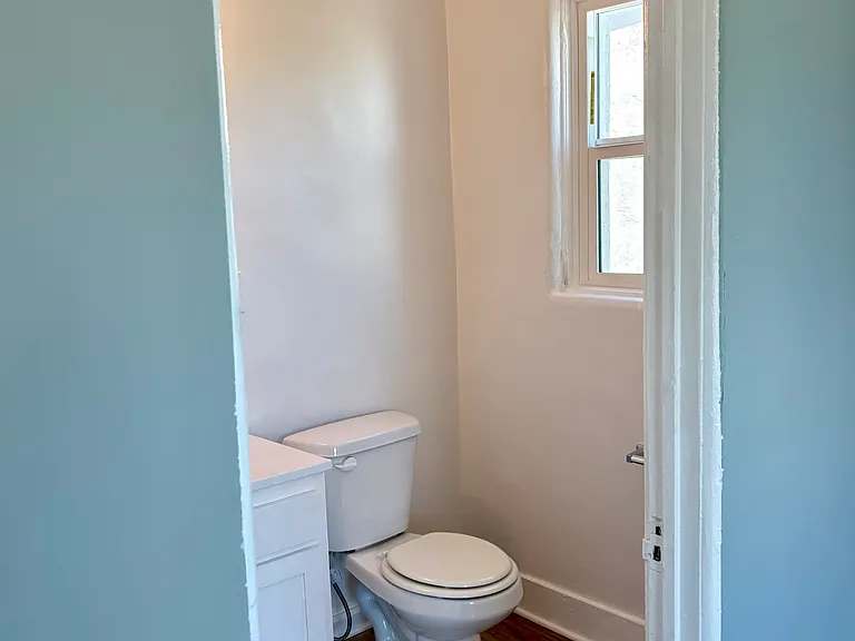 Brevort Hotel -6326 Lexington Ave. — Photo 19