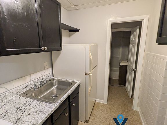 2nd image of 5 Adams St APT 2A