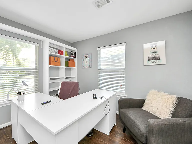 7032 Conley St — Photo 4