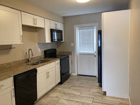 3rd image of 4110 N 22nd St APT 3