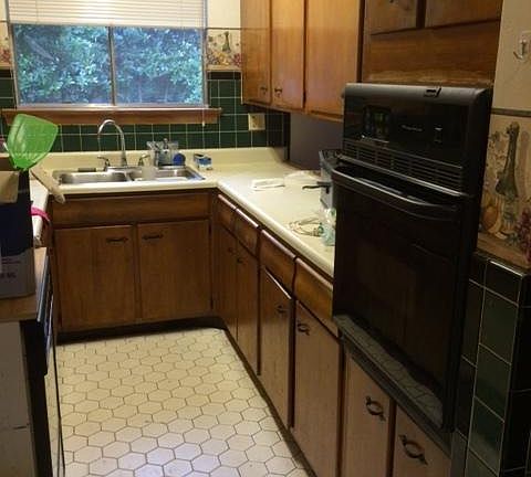 2nd image of 1328 Woodhurst Dr