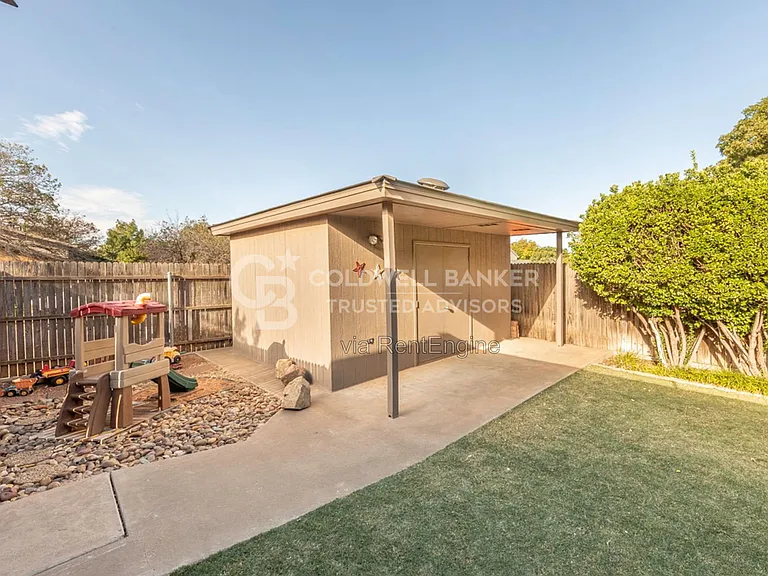 3620 93rd St — Photo 33