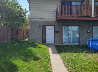 1317 37th St SE #B, Calgary, AB T2A 1E4