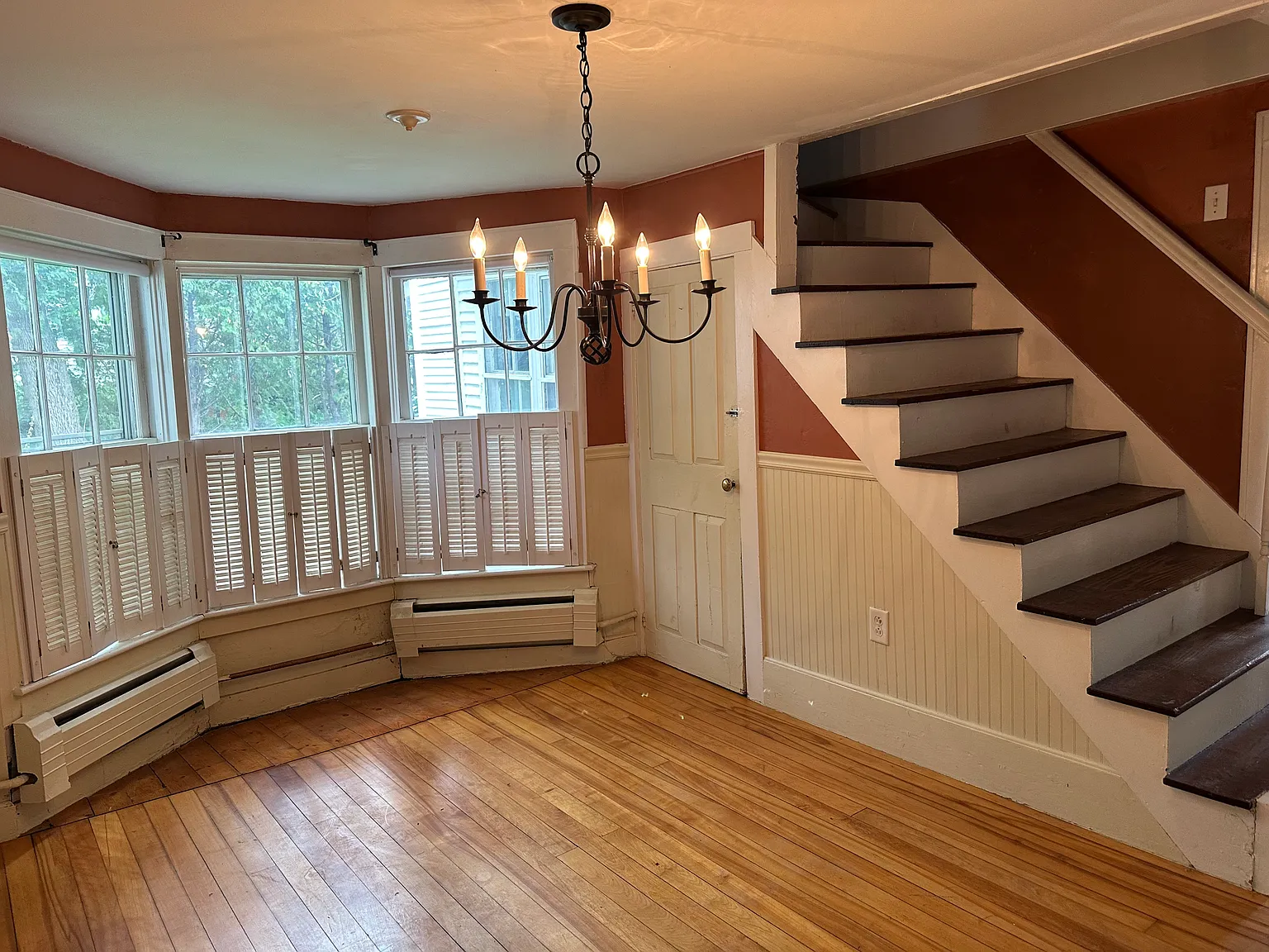 4 bed, 2037 sqft, $3,500 — Photo 2