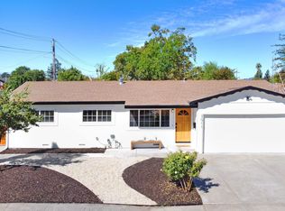 3011 Hardies Ln, Santa Rosa, CA 95403