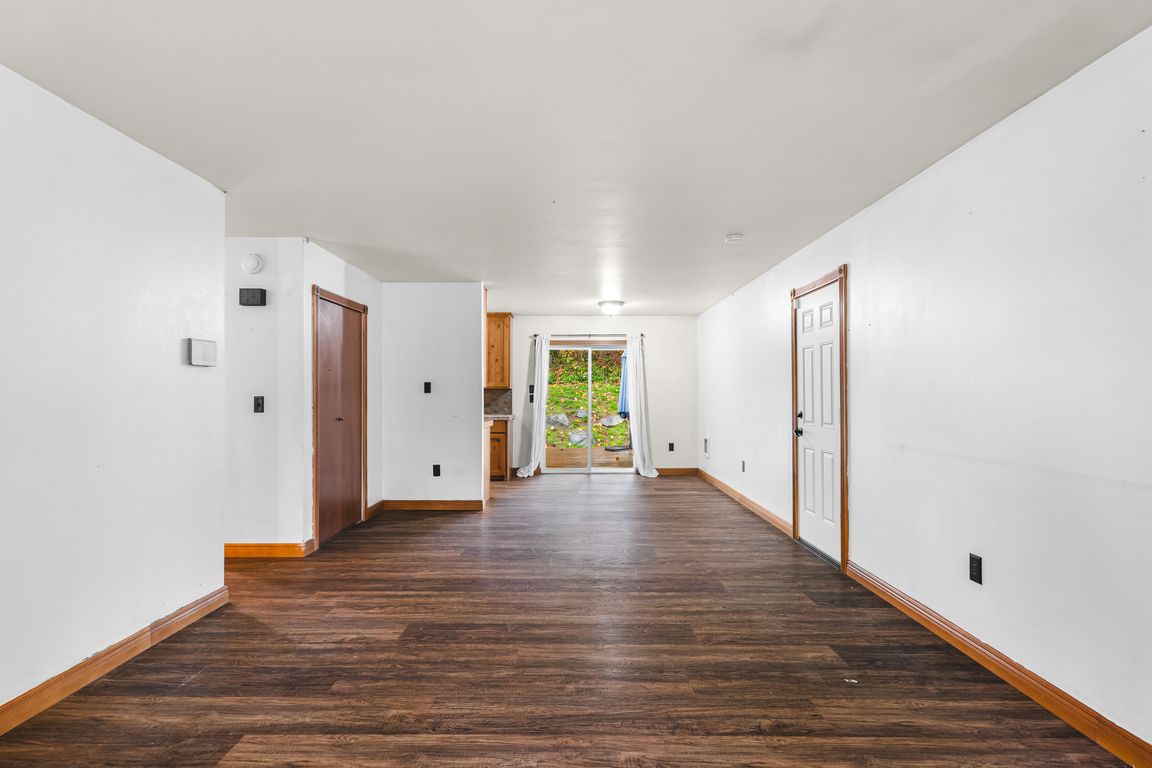 next background image