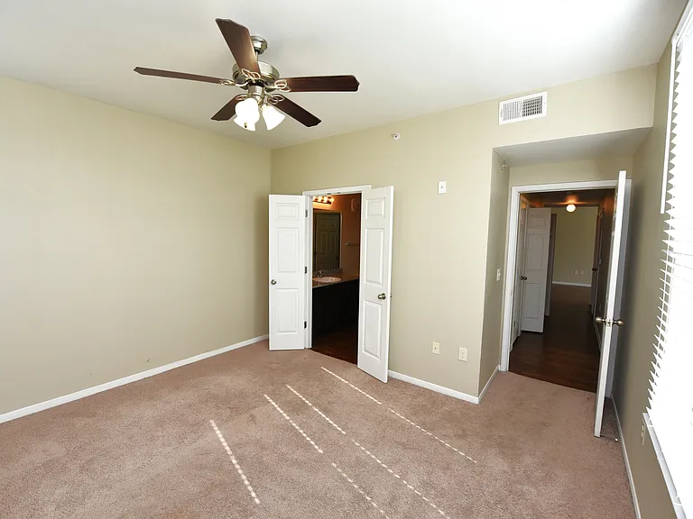 Seaside Landing Apartments — Photo 16