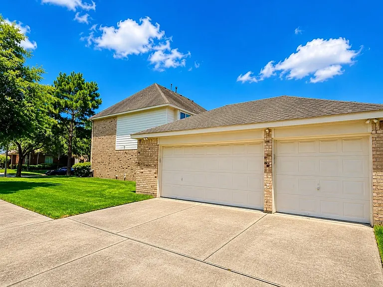 6315 Holly Canyon Ct — Photo 5