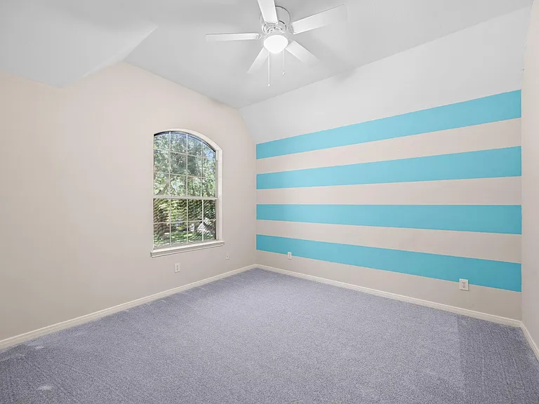 2207 Thistlerock Ln — Photo 32