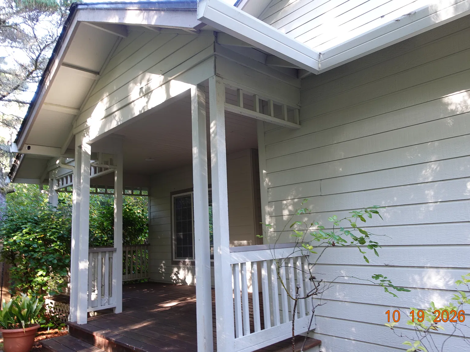 3 bed, 1822 sqft, $2,700 — Photo 2