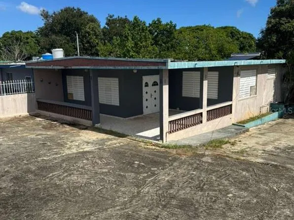 7038 Avenida Jose De Jesus Ests, Aguadilla, PR 00603