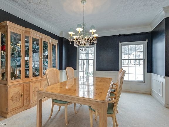 5th image of 515 Woodview Trl