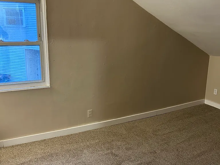 107 E Broadway St #109 — Photo 9