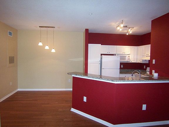 3rd image of 60 Fenwick Hall Aly APT 633
