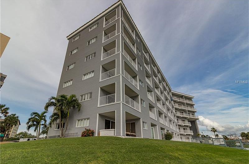 1st image of 610 Island Way APT 507