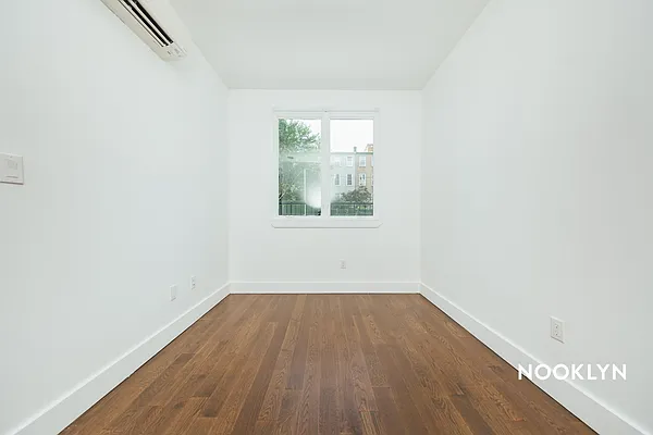 Rented by Nooklyn NYC LLC | media 40