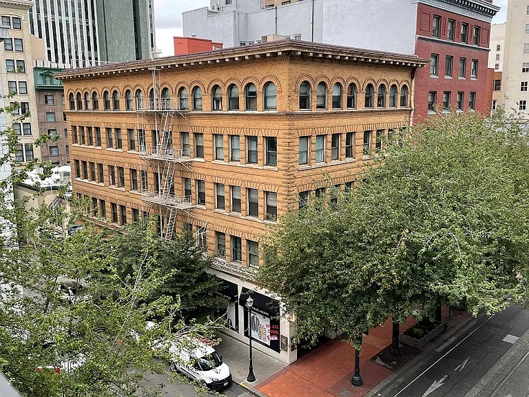 The Eaton Building — Photo 10