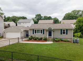 52 Seneca St, Cumberland, RI 02864