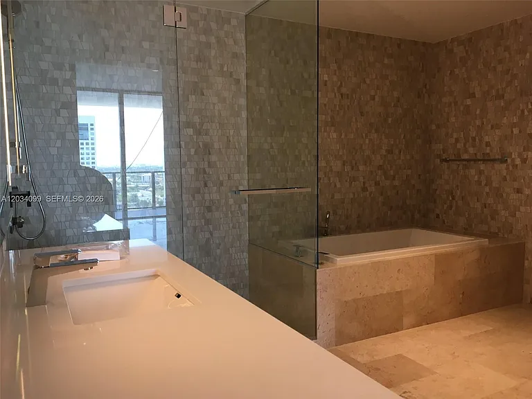 68 SE 6th St #1108 — Photo 10