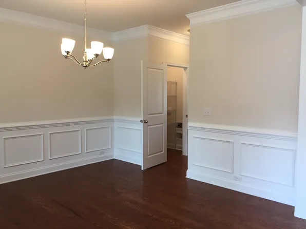 7337 Birchshire Dr, Raleigh, NC 27616