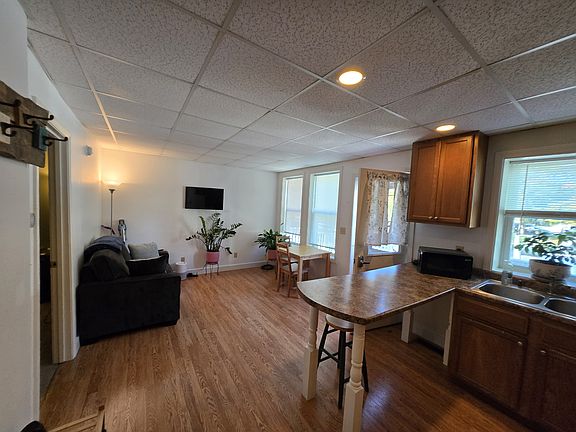 4th image of 15 South St #1