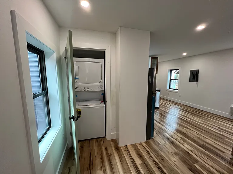26 W Bridge St #6 — Photo 7