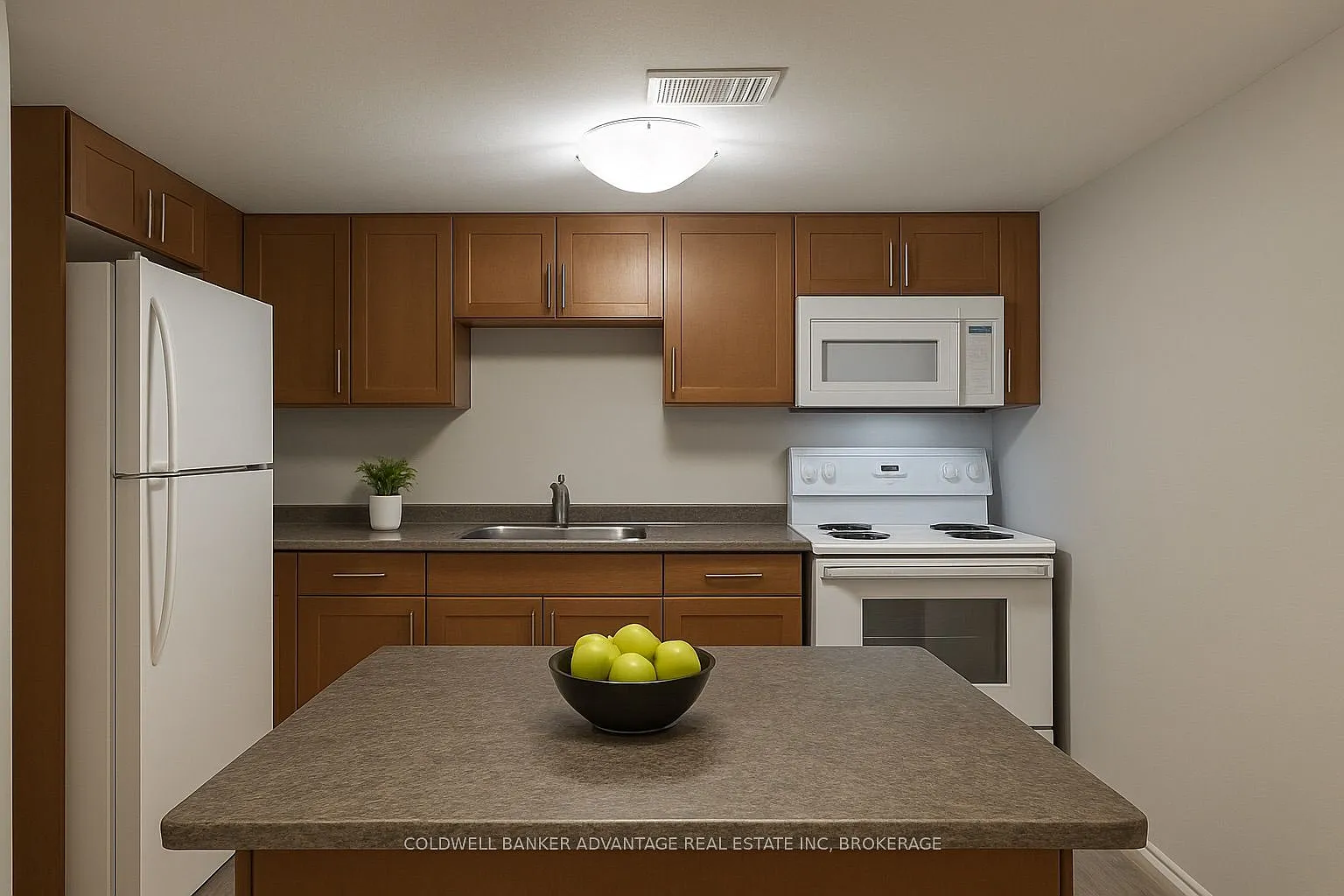 4 bed, $2,050 — Photo 4