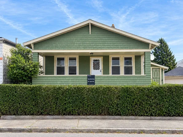 228 Brook St, New Bedford, MA 02746