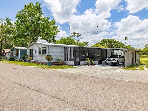 3rd image of 1663 Calvin Cir