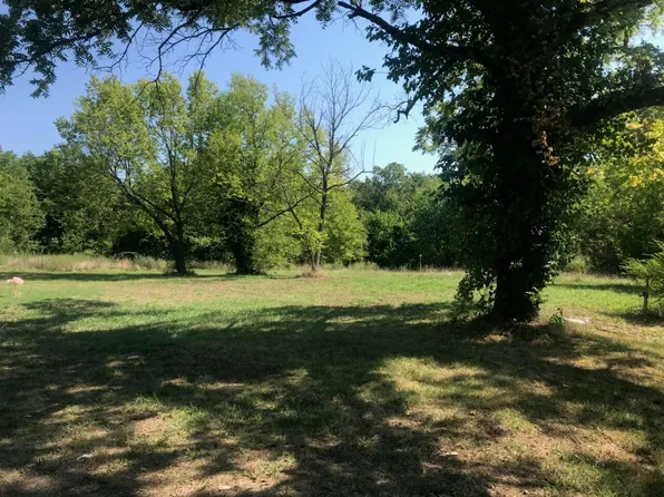 831 Rombauer Avenue, Carthage, MO 64836