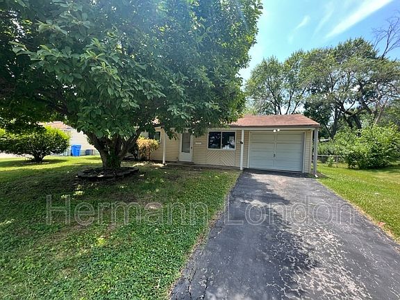 3rd image of 760 Lexington Park