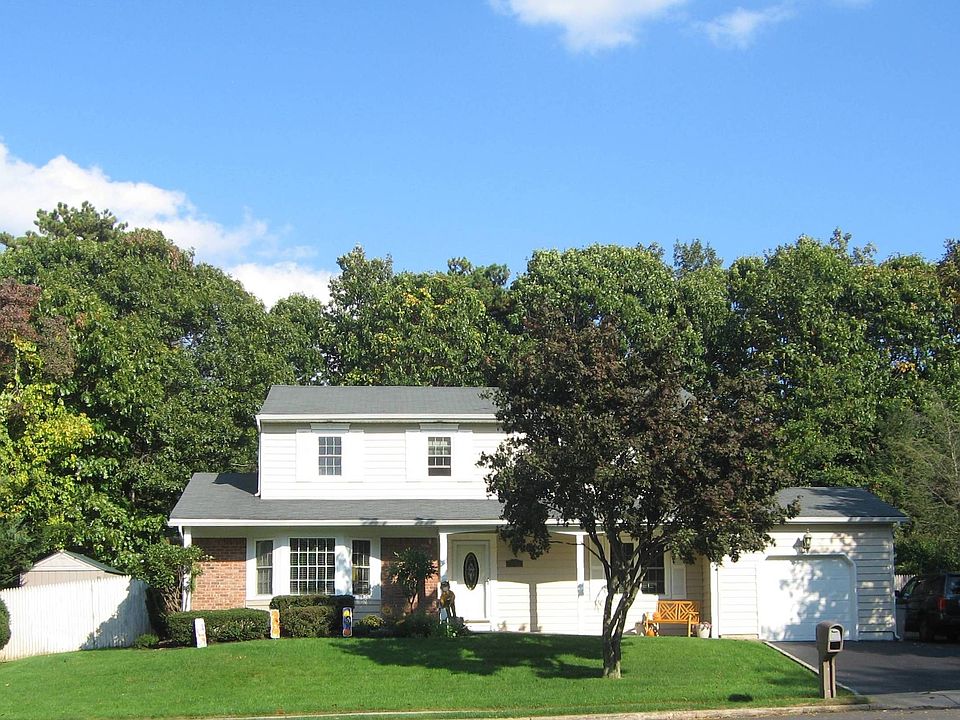 Gorgeous Colonial