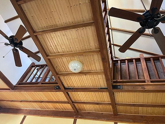 Sturdy wood construction! 