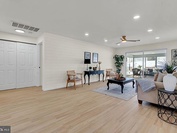 2nd image of 165 C Belmar Rd