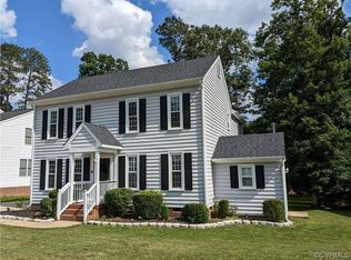 3821 Kingstream Ln, Chester, VA 23831