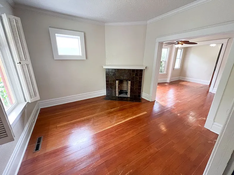 133 N M St — Photo 5
