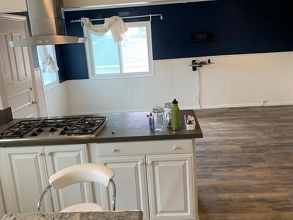 4th image of 3723 W 109th St APT 2