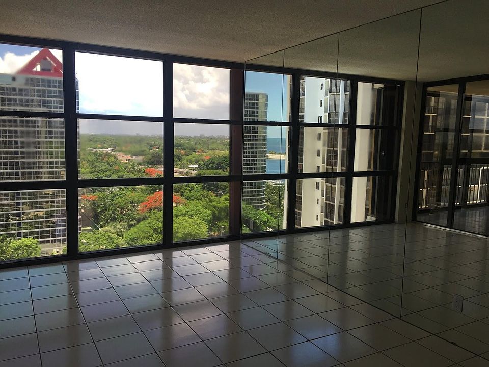 1st image of 1915 Brickell Ave APT C1512