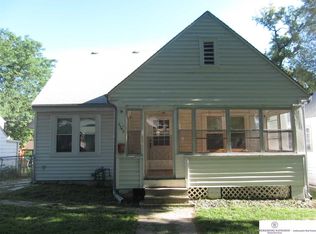 2740 Iowa St, Omaha, NE 68112