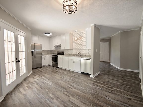 5th image of 235 Millstone Cir