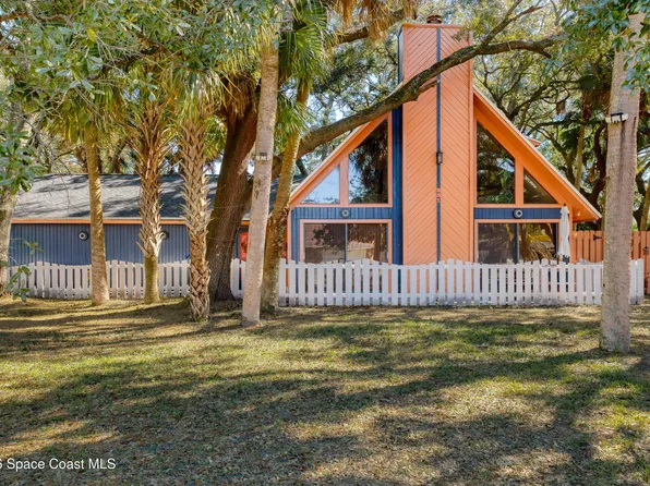 951 Pembroke Ave NE, Palm Bay, FL 32907